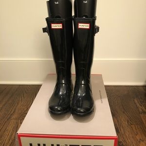 Hunter Rainboots, rarely worn, black high gloss
